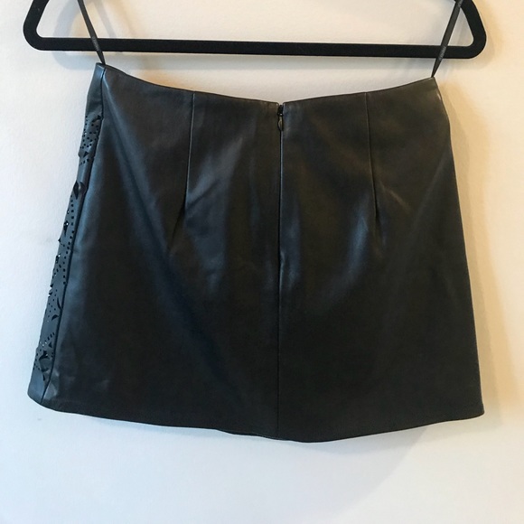 Forever 21 black leather skirt - Picture 3 of 3